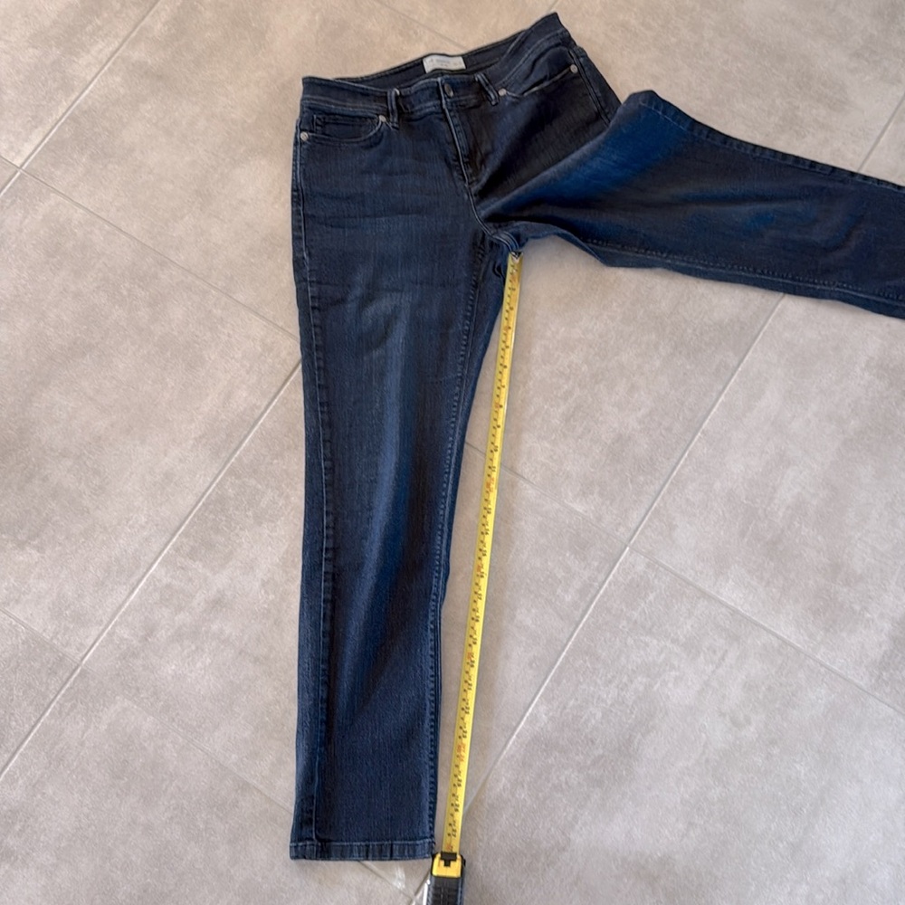 J.Jill Denim Authentic Fit Slim Leg Jeans - *LIKE NEW *- Size 6 - Picture 8 of 8